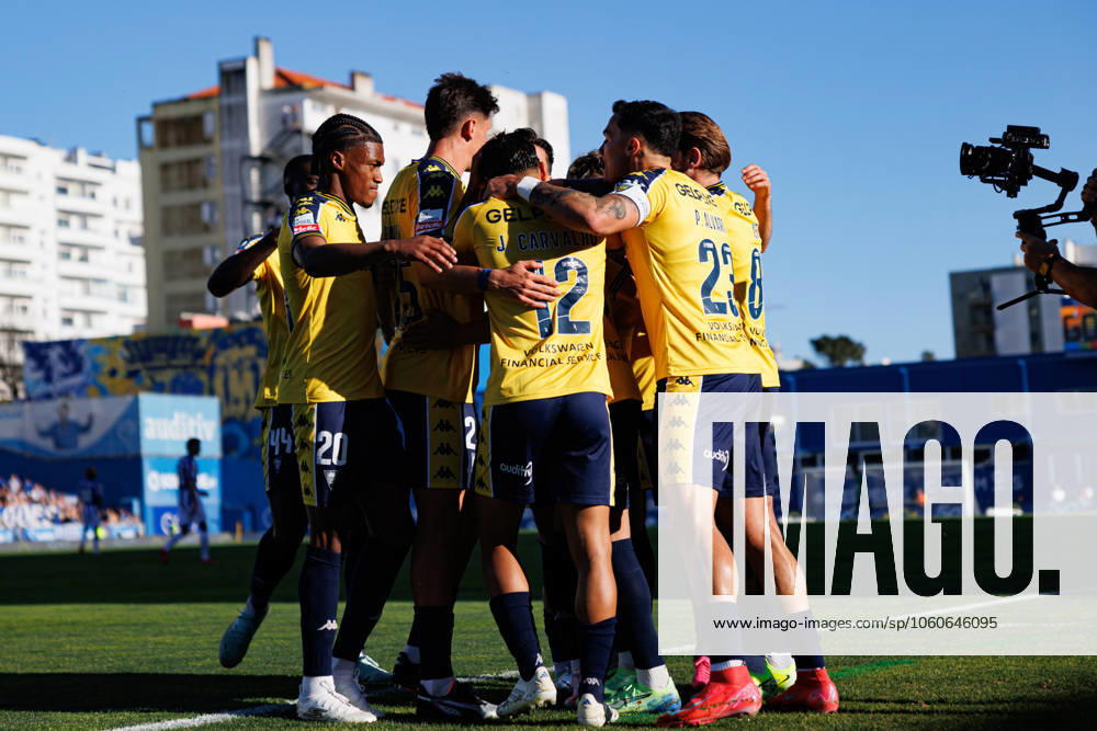 Players of Estoril seen celebrating after goal from Yanis Begraoui during Liga Portugal game between teams of GD Estoril Praia and FC Porto at Estadio Antonio Coimbra da Mota (Maciej Rogowski) Estoril Estadio Antonio Coimbra da Mota Portugal