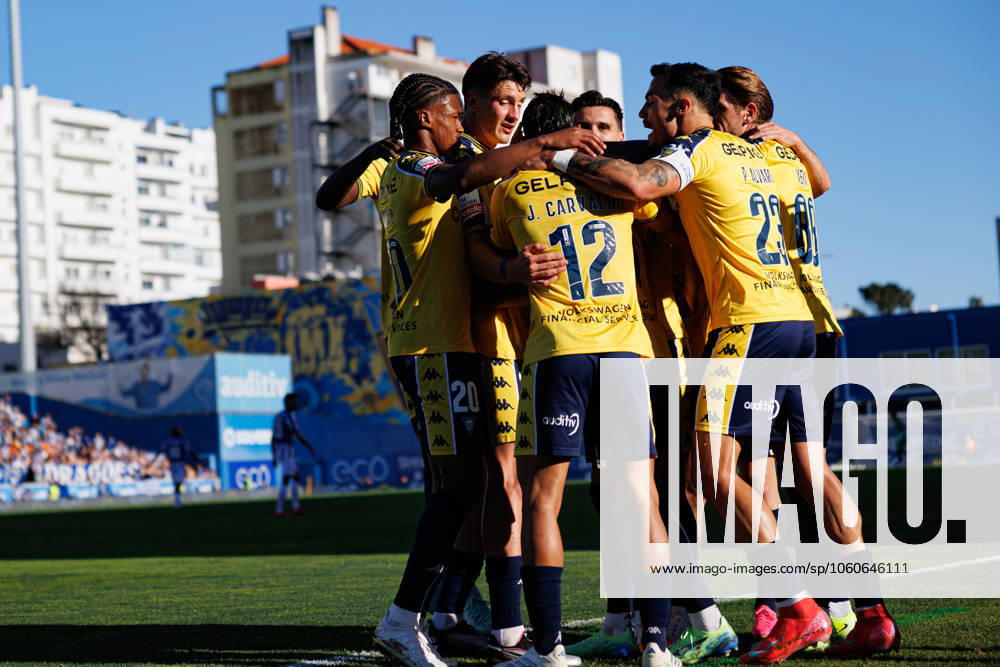 Players of Estoril seen celebrating after goal from Yanis Begraoui during Liga Portugal game between teams of GD Estoril Praia and FC Porto at Estadio Antonio Coimbra da Mota (Maciej Rogowski) Estoril Estadio Antonio Coimbra da Mota Portugal
