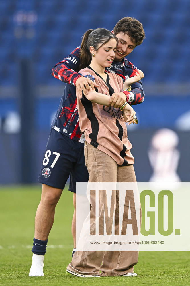 Ligue 1 McDonalds - Paris Saint-Germain v Angers SCO Joao Pedro Goncalves Neves and his girlfriend Madalena Aragao during the Ligue 1 football match Paris Saint-Germain PSG VS Angers SCO on April 5, 2025 at Parc des Princes stadium in Paris, France. Photo by Victor Joly ABACAPRESS.COM Paris France