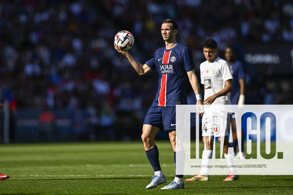 Ligue 1 McDonalds - Paris Saint-Germain v Angers SCO Fabian Ruiz during the Ligue 1 football match Paris Saint-Germain PSG VS Angers SCO on April 5, 2025 at Parc des Princes stadium in Paris, France. Photo by Victor Joly ABACAPRESS.COM Paris France
