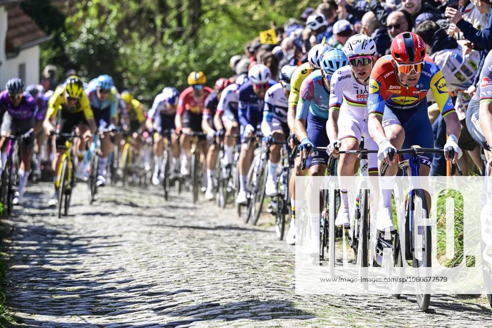 Danish Mads Pedersen of Lidl-Trek and Slovenian Tadej Pogacar of UAE Team Emirates pictured in action during the men s race of the Ronde van Vlaanderen Tour des Flandres Tour of Flanders one day cycling race, 268,9km from Brugge to Oudenaarde, Sunday 06 April 2025. DIRKxWAEM x119603060x