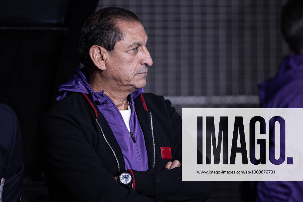 Ramon DoÂ­az looks on before the Brasileirao 2025 match between Corinthians and Vasco da Gama at Neo Quimica Arena on April 5, 2025 in Sao Paulo, Brazil. ( PxImages) Sao Paulo Brazil - ZUMAp175 20250405_zsa_p175_036