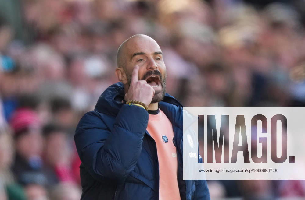 Brentford v Chelsea, Premier League, Football, Gtech Community Stadium, Brentford London, UK - 06 Apr 2025 Enzo Maresca manager of Chelsea Brentford Gtech Community Stadium London GBR, UK NEWSPAPERS OUT
