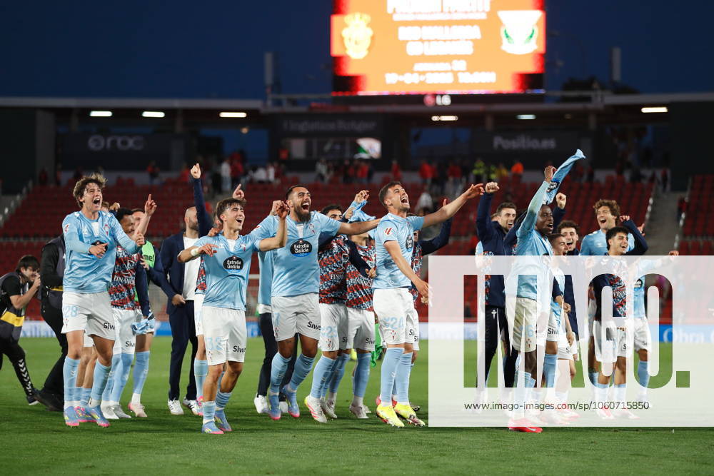 Celta team group, Mannschaftsbild, Totale (Celta), APRIL 5, 2025 - Football Soccer : Celta team group celebrate after winning Spanish La Liga EA Sports match between RCD Mallorca 1-2 RC Celta de Vigo at the Estadi Mallorca Son Moix in Palma de Mallorca, Spain. Noxthirdxpartyxsales (286963983)