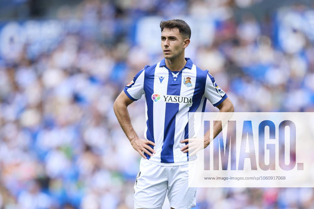 Real Sociedad v RCD Mallorca - LaLiga EA Sports Martin Zubimendi of Real Sociedad looks on during the LaLiga EA Sports match between Real Sociedad and RCD Mallorca at Reale Arena on April 12, 2025, in San Sebastian, Spain. San Sebastian Reale Arena Basque Country Spain RL_RSOvRCDM_000099