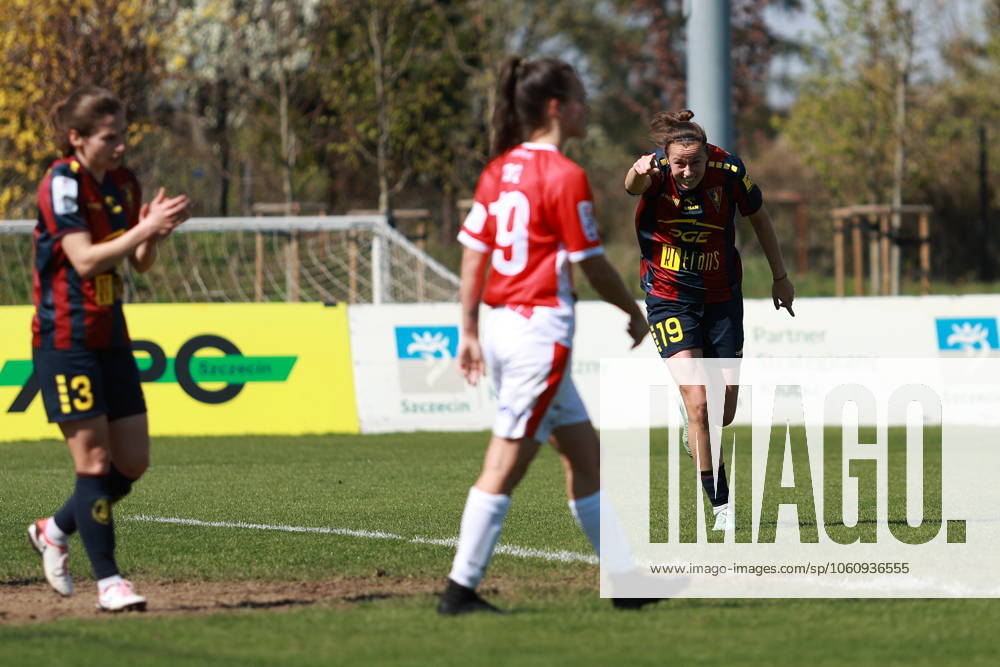 MECZ EKSTRALIGI KOBIET W PILCE NOZNEJ -- WOMENS EKSTRALIGA MATCH POGON SZCZECIN - RESOVIA RZESZOW NZ RADOSC KORNELII OKONIEWSKIEJ PO BRAMCE DLA POGONI FOT. KRZYSZTOF CICHOMSKI NEWSPIX.PL --- newspix.pl