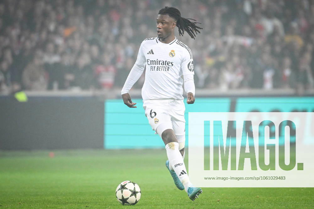 Villeneuve-D ascq, France, France: Eduardo CAMAVINGA of Real Madrid during the UEFA Champions League, League Phase MD2 match between Lille OSC (LOSC) and Real Madrid at Pierre Mauroy Stadium on October 02, 2024 in Villeneuve-d Ascq near Lille, France. Villeneuve-D ascq France - ZUMAm308 20241002_zsp_m308_100