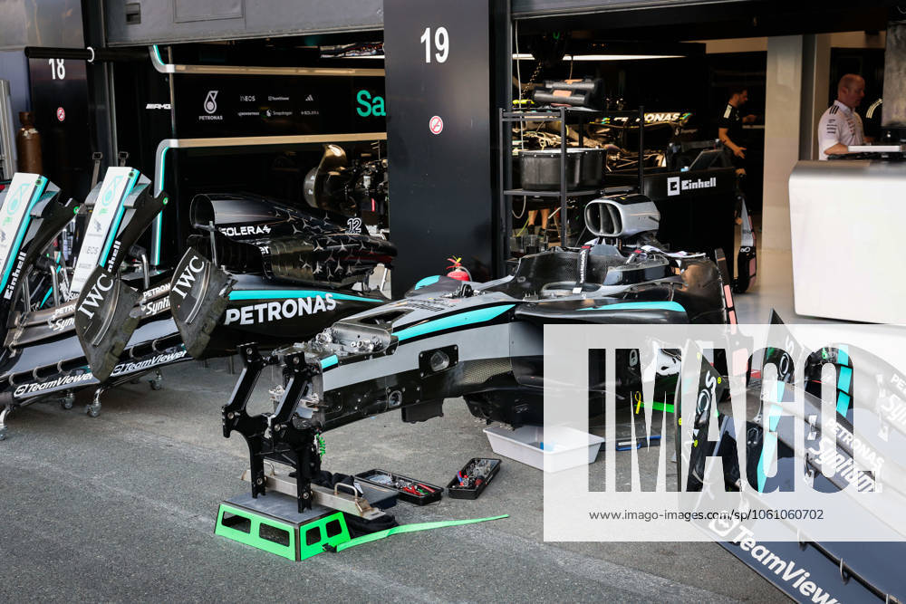 F1 - SAUDI ARABIAN GRAND PRIX 2025 Mercedes AMG F1 Team W16, mechanical detail, chassis, monocoque during the Formula 1 STC Saudi Arabian Grand Prix 2025, 5th round of the 2025 FIA Formula One World Championship, WM, Weltmeisterschaft from April 18 to 20, 2025 on the Jeddah Corniche Circuit, in Jeddah, Saudi Arabia - JeddahSaudi Arabia