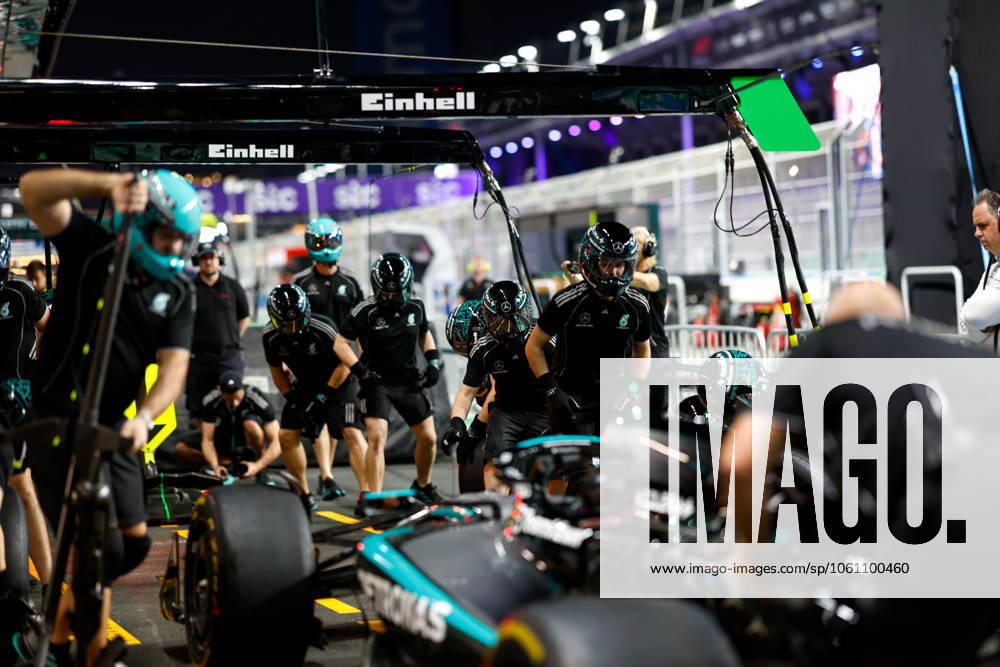 F1 - SAUDI ARABIAN GRAND PRIX 2025 Mercedes AMG F1 Team, pitstop practice during the Formula 1 STC Saudi Arabian Grand Prix 2025, 5th round of the 2025 FIA Formula One World Championship, WM, Weltmeisterschaft from April 18 to 20, 2025 on the Jeddah Corniche Circuit, in Jeddah, Saudi Arabia - JeddahSaudi Arabia
