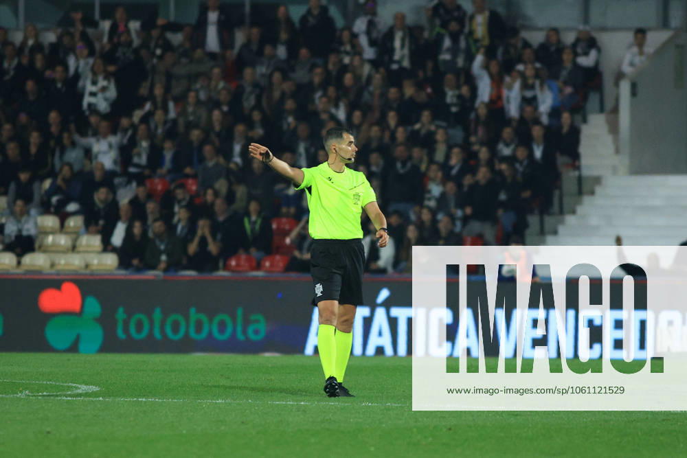 Gil Vicente F.C vs Vitoria S.C - Liga Portugal Ricardo Baixinho principal referee during the match between Gil Vicente F.C vs Vitoria S.C - Liga Portugal, Estadio Cidade de Barcelos, Barcelos , Portugal (Photo by Tiago Cruz Avant Sports) Barcelos Estadio Cidade de Barcelos Portugal