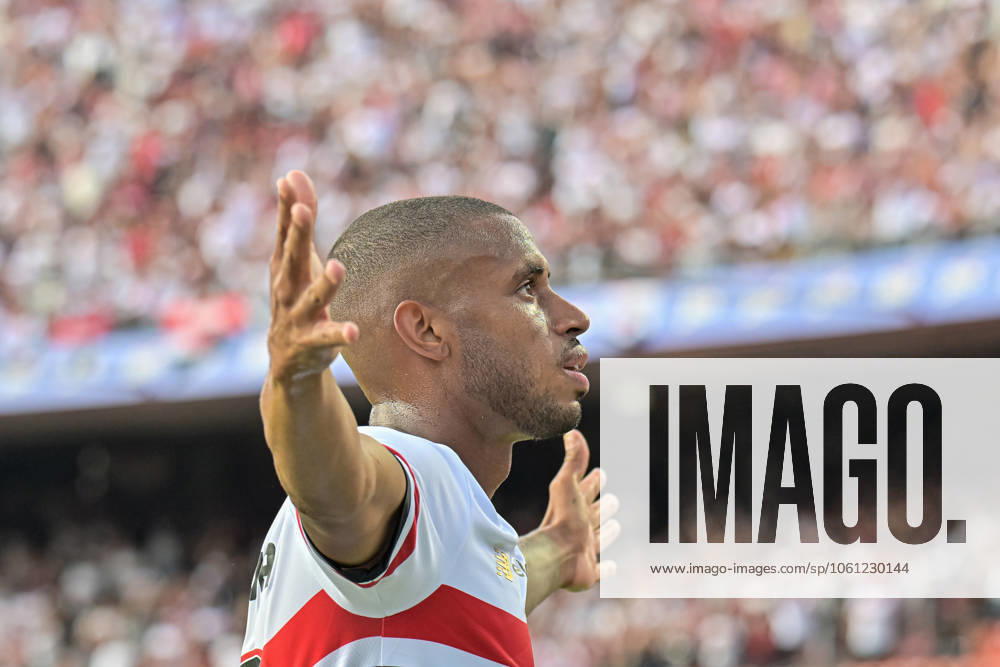 São Paulo x Santos SÃO PAULO, SP - 20.04.2025: SÃO PAULO X SANTOS - André Silva celebrates a goal for São Paulo FC during the match between São Paulo FC x Santos valid for the 5th round of the 2025 Brazilian Championship held at the Morumbis Stadium in São Paulo, SP, Brazil. (Photo: Maurício Rummens Fotoarena) x2725034x MaurícioxRummens