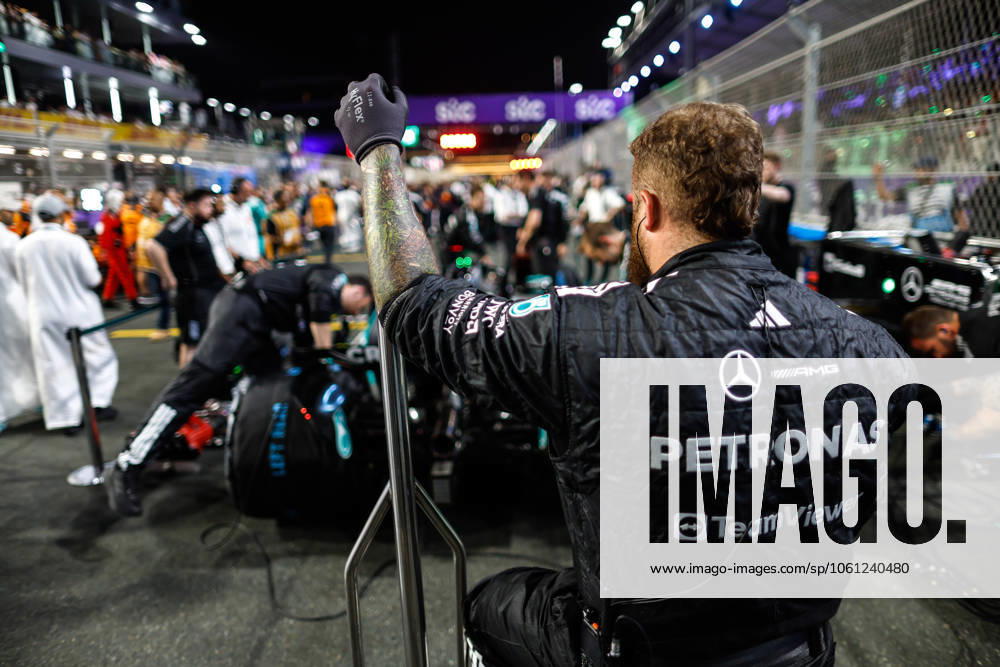 F1 - SAUDI ARABIAN GRAND PRIX 2025 Mercedes AMG F1 Team mechanic during the Formula 1 STC Saudi Arabian Grand Prix 2025, 5th round of the 2025 FIA Formula One World Championship, WM, Weltmeisterschaft from April 18 to 20, 2025 on the Jeddah Corniche Circuit, in Jeddah, Saudi Arabia - JeddahSaudi Arabia