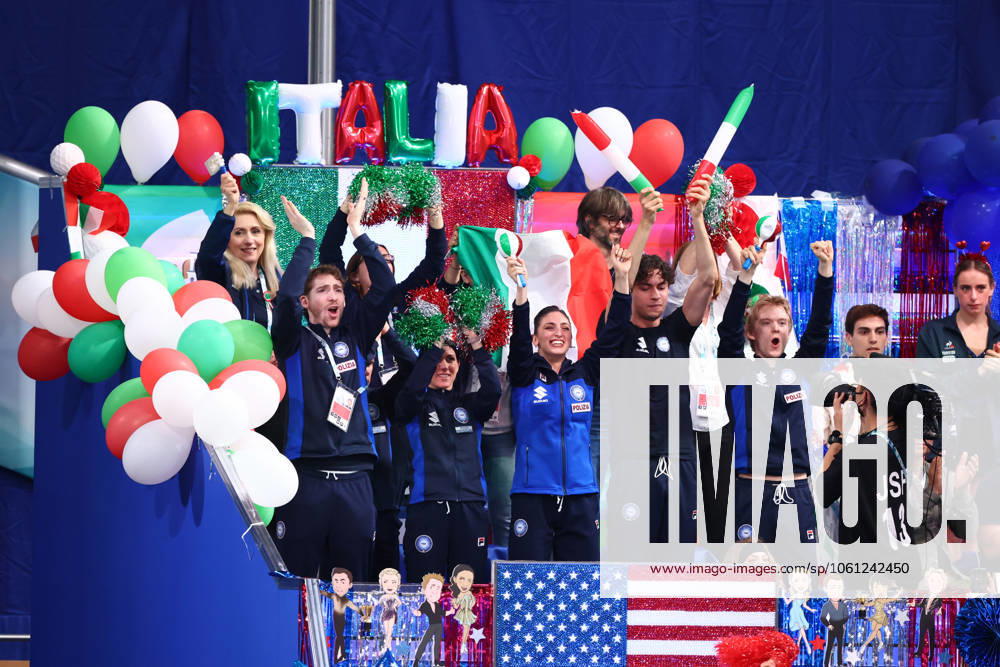Italy team group, Mannschaftsbild, Totale (ITA), APRIL 19, 2025 - Figure skating, Eiskunstlauf : ISU World Team Trophy in Figure Skating 2025 Women s Free Skating at Tokyo Metropolitan Gymnasium in Tokyo, Japan. (288118821)
