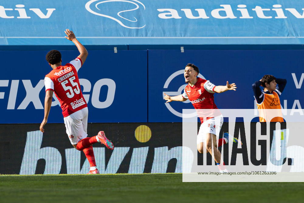 Ismael Gharbi of SC Braga celebrates a goal with his team during the Liga Portugal Betclic match between Estoril Praia SAD and SC Braga at Estadio Antonio Coimbra da Mota. Cascais Portugal - ZUMAs197 20230130_aaa_s197_089