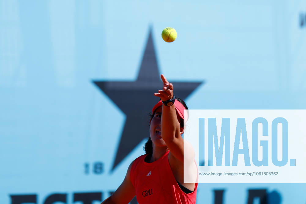 Carlota Martinez Cirez of Spain in action against Maya Joint of Australia during the Mutua Madrid Open 2025, ATP, Tennis Herren Masters 1000 and WTA, Tennis Damen 1000, tennis tournament celebrated at Caja Magica on April 23, 2025 in Madrid, Spain. Madrid SPAIN - ZUMAa181 20250423_zaa_a181_078