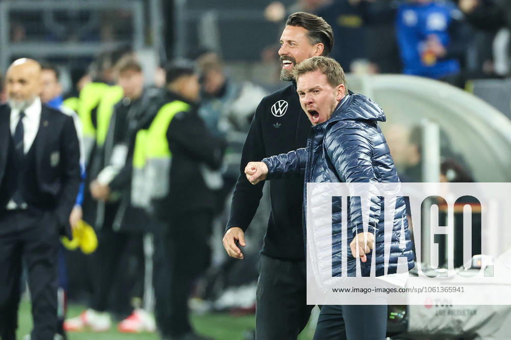 UEFA Nations League - 24 25 - Deutschland - Italien am 23.03.2025 im Signal Iduna Park in Dortmund Trainer Coach Julian Nagelsmann (Deutschland) und Co Trainer Sandro Wagner (Deutschland) jubeln über das Tor zum 3 zu 0 durch Tim Kleindienst (Deutschland 9)