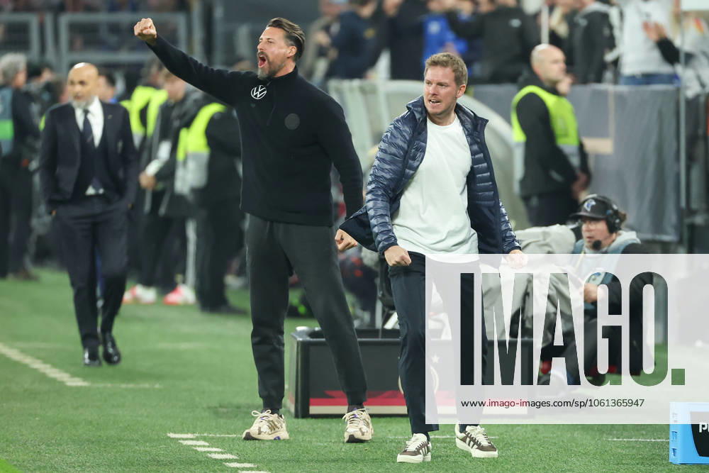 UEFA Nations League - 24 25 - Deutschland - Italien am 23.03.2025 im Signal Iduna Park in Dortmund Trainer Coach Julian Nagelsmann (Deutschland) und Co Trainer Sandro Wagner (Deutschland) jubeln über das Tor zum 3 zu 0 durch Tim Kleindienst (Deutschland 9)