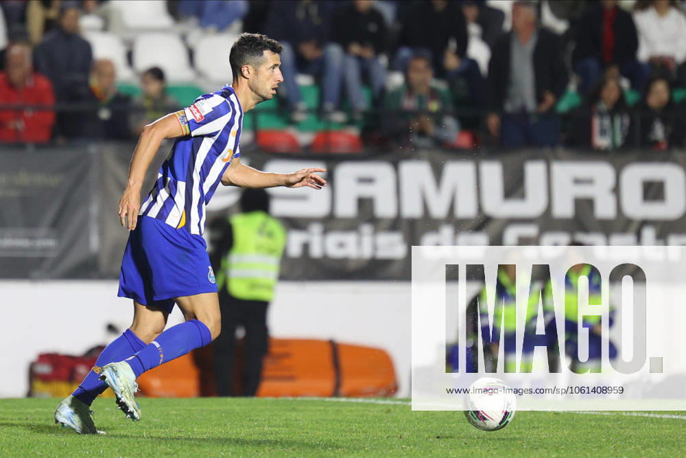 CF Estrela Amadora SAD v FC Porto - Liga Portugal BetClic Ivan Marcano durante partida entre CF Estrela Amadora SAD v FC Porto valida pela Liga Portugal BetClic no Estadio Jose Gomes, Lisboa, Portugal (Foto de Diogo Faria Reis Avant Sports) Lisbon Estadio Jose Gomes Portugal