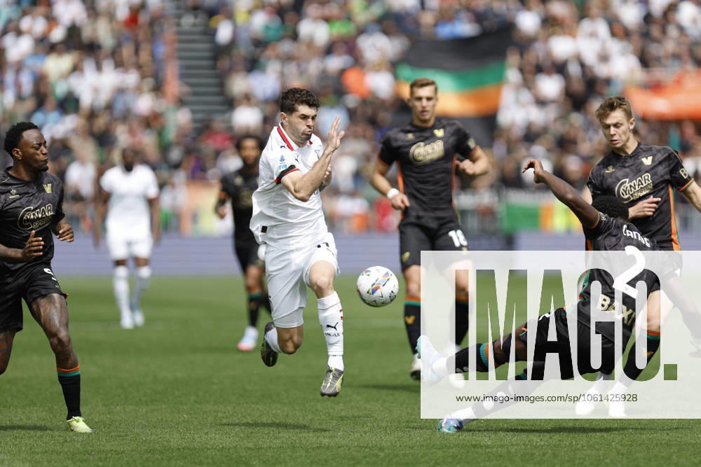 CALCIO - Serie A - Venezia FC vs AC Milan AC Milan s CHRISTIAN PULISIC in action against Venezia s FALI CANDE during the Italian Serie A Enilive soccer championship football match between Venezia FC and AC Milan at Pierluigi Penzo Stadium on April 27th, 2025, Venezia, Italy during Venezia FC vs AC Milan, Italian soccer Serie A match in Venice, Italy, April 27 2025 Venice Italy