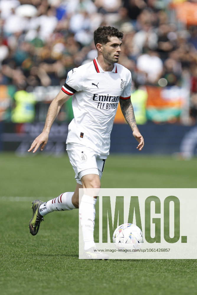 CALCIO - Serie A - Venezia FC vs AC Milan AC Milan s CHRISTIAN PULISIC during the Italian Serie A Enilive soccer championship football match between Venezia FC and AC Milan at Pierluigi Penzo Stadium on April 27th, 2025, Venezia, Italy during Venezia FC vs AC Milan, Italian soccer Serie A match in Venice, Italy, April 27 2025 Venice Italy