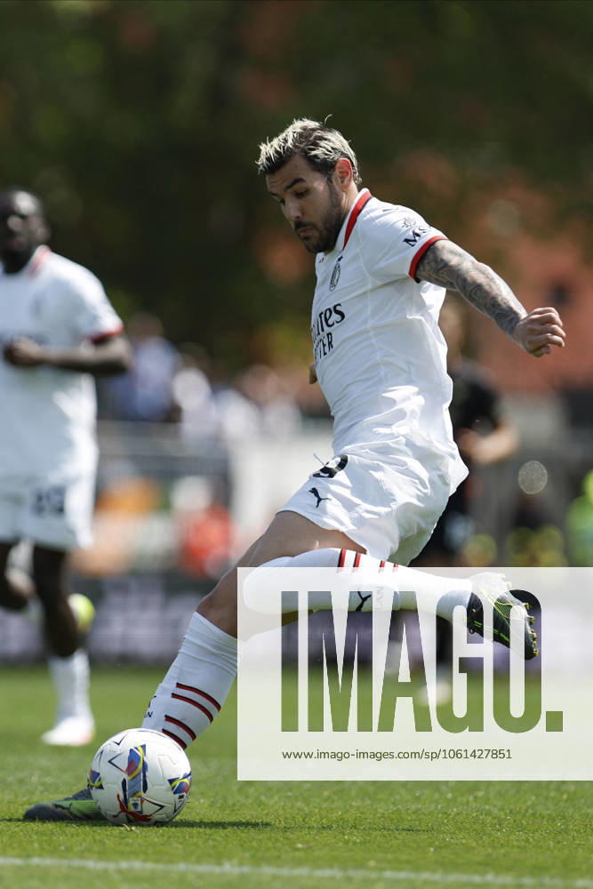CALCIO - Serie A - Venezia FC vs AC Milan AC Milan s THEO HERNANDEZ during the Italian Serie A Enilive soccer championship football match between Venezia FC and AC Milan at Pierluigi Penzo Stadium on April 27th, 2025, Venezia, Italy during Venezia FC vs AC Milan, Italian soccer Serie A match in Venice, Italy, April 27 2025 Venice Italy