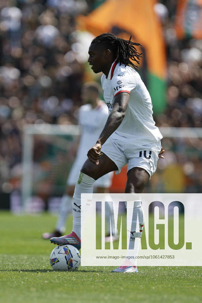 CALCIO - Serie A - Venezia FC vs AC Milan AC Milan s RAFAEL LEAO during the Italian Serie A Enilive soccer championship football match between Venezia FC and AC Milan at Pierluigi Penzo Stadium on April 27th, 2025, Venezia, Italy during Venezia FC vs AC Milan, Italian soccer Serie A match in Venice, Italy, April 27 2025 Venice Italy