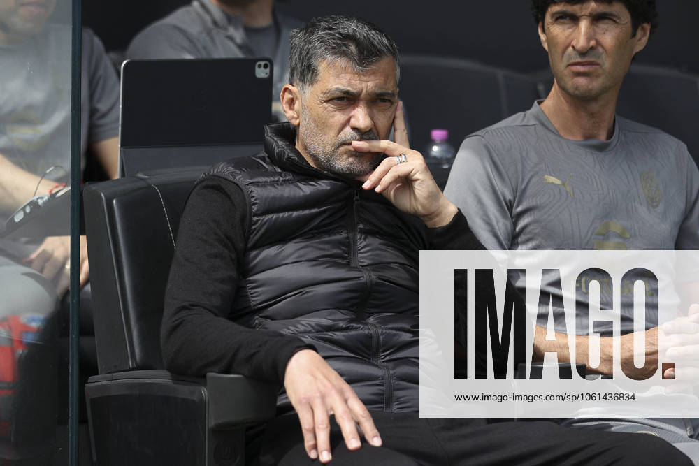 CALCIO - Serie A - Venezia FC vs AC Milan Sergio Conceicao Head Coach of AC Milan during Venezia FC vs AC Milan, 34° Serie A Enilive 2024-25 game at Pier Luigi Penzo stadium in Venezia (VE), Italy, on April 27, 2025. Venice Italy