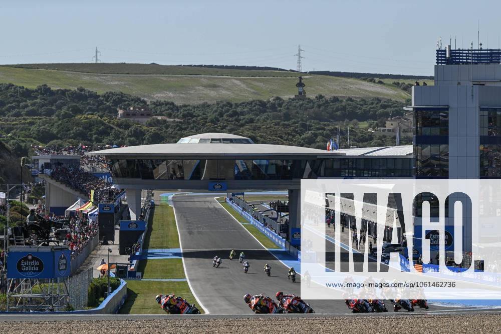 Races of MotoGP Estrella Galicia 0.0 Grand Prix of Spain at Jerez Angel Nieto Circuit, Jerez, Cadiz, 27 April 2025 In picture: Moto3 start race Carreras del Gran Premio Estrella Galicia 0.0 de MotoGP de Espana en el Circuito de Jerez Angel Nieto, Jerez, Cadiz, 27 de Abril de 2025 POOL MotoGP.com Cordon Press Images will be for editorial use only. Mandatory credit: MotoGP.com Cordon Press