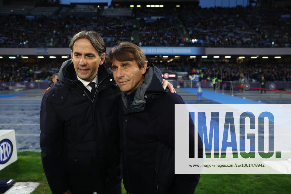 Inter Milans head coach Simone Inzaghi, Napolis head coach Antonio Conte during the Serie A soccer match between Napoli and Inter at the Diego Armando Maradona Stadium in Naples, southern italy - Saturday , March 01 , 2025. - Soccer .