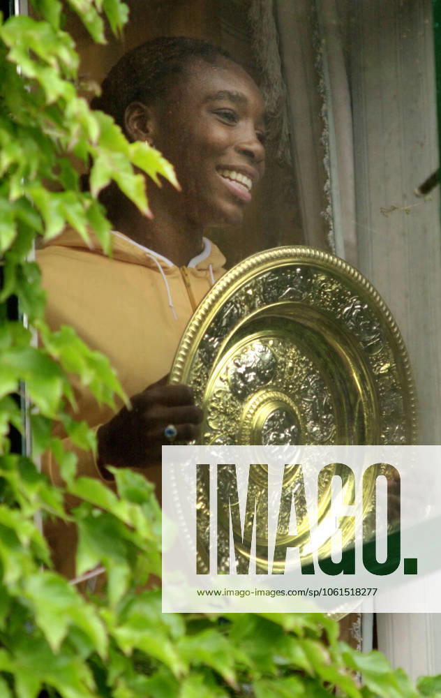 Venus Williams Wimbledon Tennis Championships 2000 Venus William with Women s Singles Trophy at Wimbledon July 2000 Venus Williams Tennis player of the US with trophy in Centre Court at Wimbledon after defeating compatriot Lindsay Davenport in the women s final Williams won the match 6-3 7-6.
