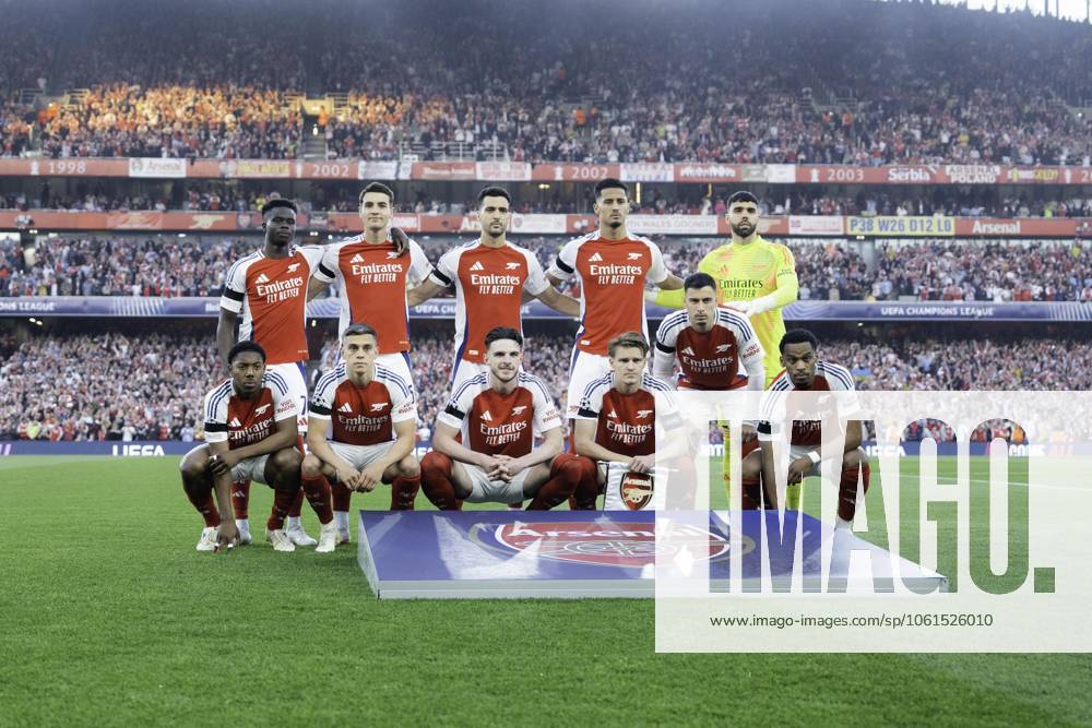 Arsenal FC v Paris Saint-Germain - UEFA Champions League Semi-final First Leg Players of Arsenal pose for a team photo before the UEFA Champions League semi-final first leg match between Arsenal and Paris Saint-Germain at Emirates Stadium in London, England, on April 29, 2025.