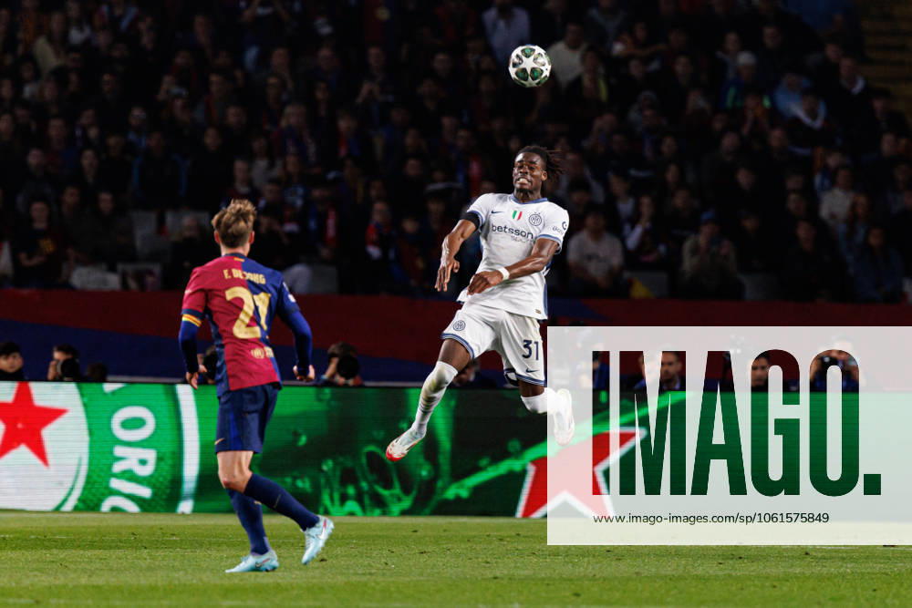 Yann Bisseck seen during UEFA Champions League game between teams of FC Barcelona, Barca and Internazionale Milano (Maciej Rogowski) Barcelona Estadi Olimpic Lluis Companys Spain