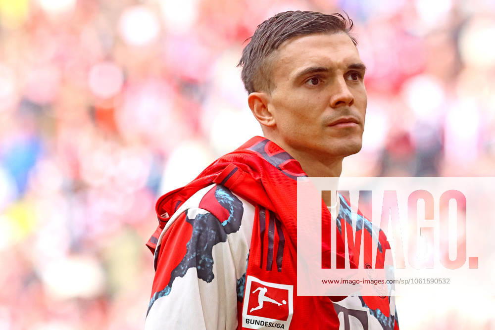 16 Joao Palhinha (FCB) Portraet, Portrait, am Spielende, Fussball 1. BL FC Bayern München - 1. FSV Mainz 05 26.04.2025 Allianz Arena FOTO: Mladen Lackovic LakoPress