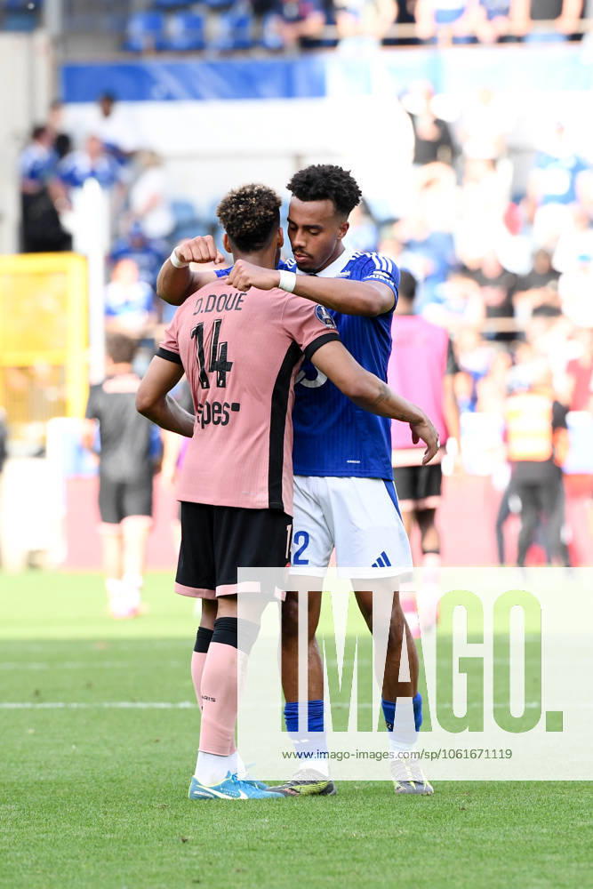 RC Strasbourg Alsace v Paris Saint-Germain - Ligue 1 McDonald s 2024 2025 22 Guela DOUE (rcsa) - 14 Desire DOUE (psg) during the Ligue 1 McDonald s match between Strasbourg and Paris at Stade de la Meinau on May 3, 2025 in Strasbourg, France. Strasbourg France