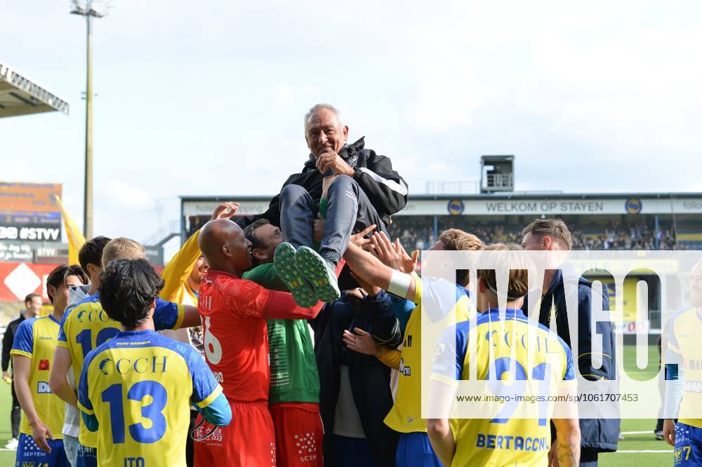 STVV s players celebrate after winning a soccer match between Sint-Truidense VV and K. Beerschot V.A., Sunday 04 May 2025 in Sint-Truiden, on day 5 (out of 6) of the Relegation Play-offs of the 2024-2025 Jupiler Pro League first division of the Belgian championship. JILLxDELSAUX x122660811x