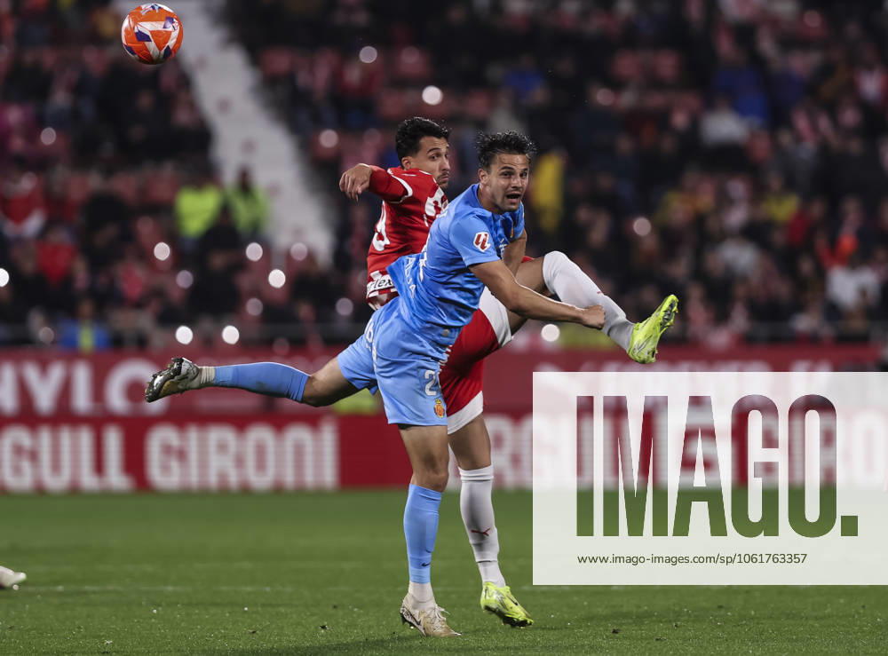 Martin Valjent of RCD Mallorca and Bojan Miovski of Girona FC in action during the Spanish league, La Liga EA Sports, football match played between Girona FC and RCD Mallorca at Estadio de Montilivi on May 05, 2025 in Girona, Spain. Girona SPAIN - ZUMAa181 20250505_zaa_a181_089