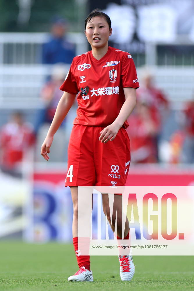 Mitsuki Ota (Leonessa), MAY 4, 2025 - Football Soccer : 2024-25 WE League match between Nippon TV Tokyo Verdy Beleza and INAC Kobe Leonessa at Ajinomoto Feild Nishigaoka, Tokyo, Japan. Noxthirdxpartyxsales (289504584)