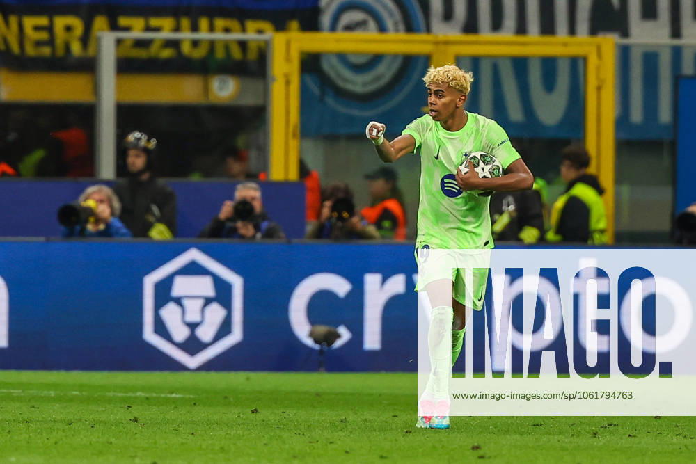 Lamine Yamal of FC Barcelona, Barca celebrates during UEFA Champions League 2024 25 Semi Final - 2nd leg football match between FC Internazionale and FC Barcelona at San Siro Stadium Milan Italy on 06 May 2025. Milan Stadio Giuseppe Meazza Milan Italy
