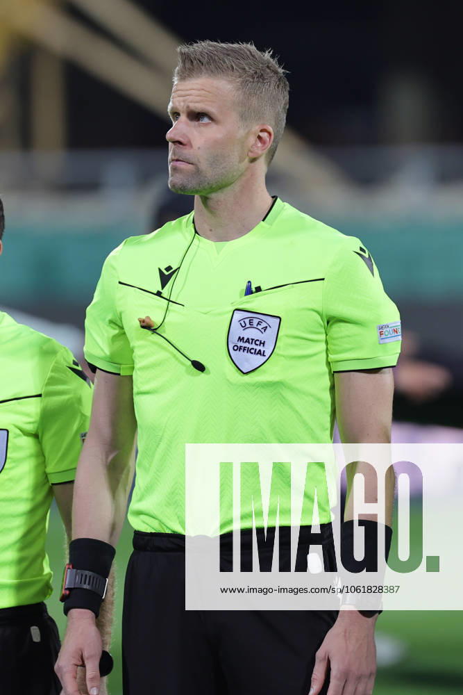 ACF Fiorentina v Real Betis Balompie - UEFA Conference League 2024 25 Semi Final Second Leg Referee Glenn Nyberg during the second leg of the UEFA Conference League semi-final between ACF Fiorentina and Real Betis Balompie on May 8 ,2025 at Stadium Artemio Franchi, Florence , Italy florence ITALIA