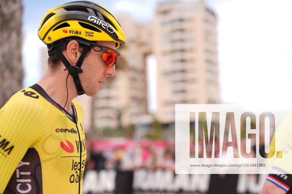 Radsport, Giro d Italia, 1. Etappe Bardet Romain of Team Picnic Postnl during the stage 1 of the Giro dItalia from Durazzo (Durres) to Tirana (Tirane), Albania- Friday, May 9, 2025. - cycling