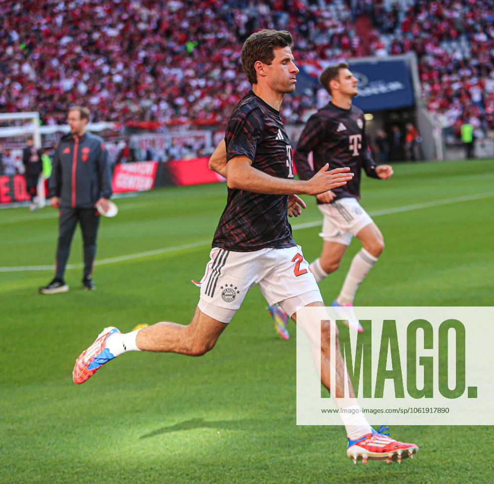 1. Fussball Bundesliga, FC Bayern Muenchen vs Moechnegladbach, Allianz Arena Muenchen, Fussball, im Bild: Thomas Mueller (FC Bayern Muenchen)