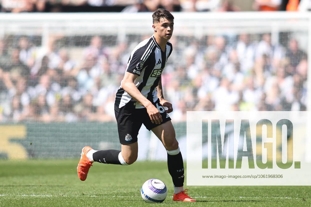 Newcastle United FC v Chelsea FC - Premier League Lewis Miley of Newcastle United plays during the Premier League match between Newcastle United and Chelsea at St. James s Park in Newcastle, United Kingdom, on May 11, 2025. Newcastle Tyne and Wear United Kingdom