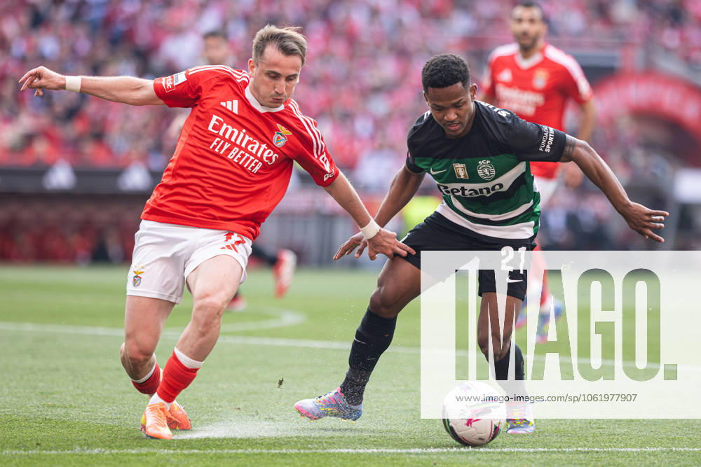 SL Benfica Vs Sporting CP in Lisboa, Portugal - 10 May 2025 Geny Catamo of Sporting CP and Muhammed Kerem Akturkoglu of SL Benfica seen in action during the Liga Portugal Betclic match between Lisboa Benfica and Sporting Clube de Portugal at Estádio da Luz. (Final score: SL Benfica 1 - 1 Sporting CP). Lisboa Portugal