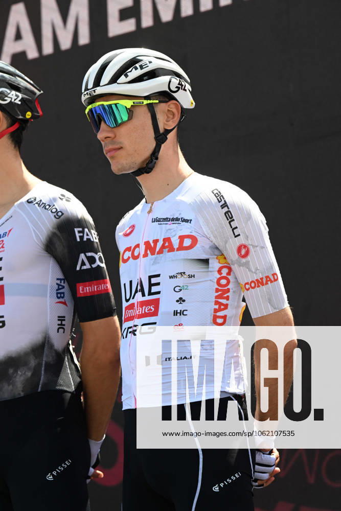 Giro D italia; Tappa 08 Giulianova - Castelraimondo; 2025, Uae Team Emirates - Xrg; Ayuso Pesquera, Juan; Giulianova;