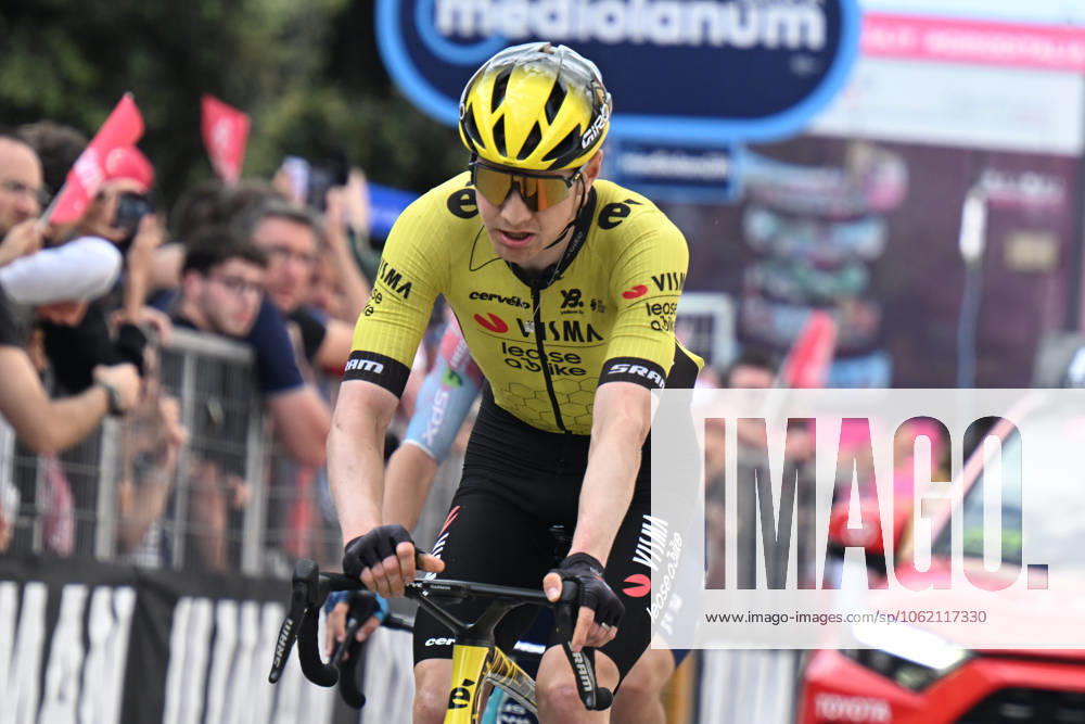 Giro D italia; Tappa 08 Giulianova - Castelraimondo; 2025, Visma - Lease A Bike; Kelderman, Wilko; Castelraimondo;