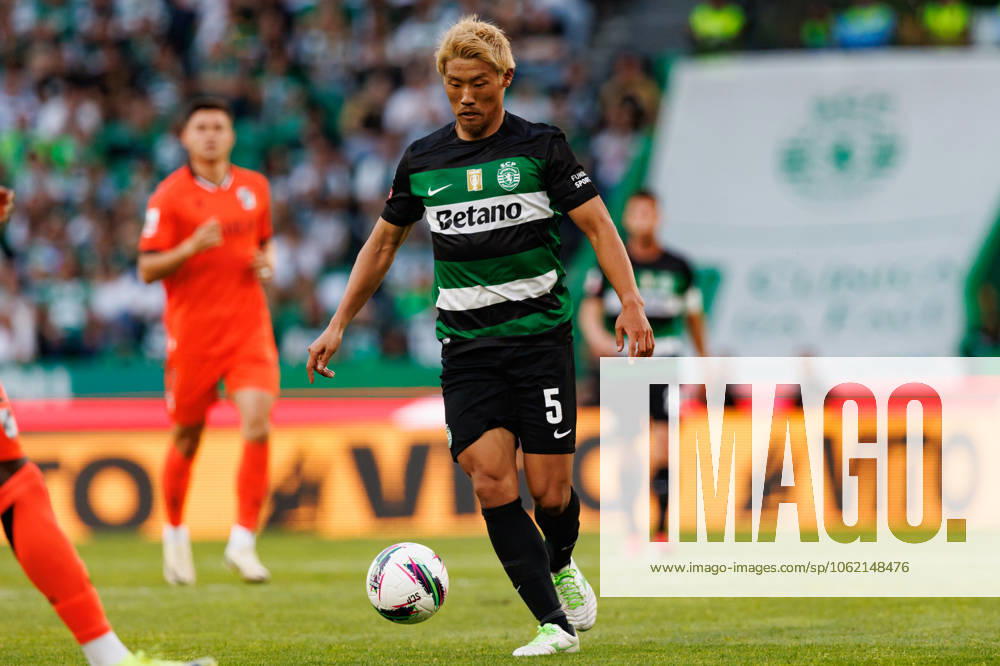 Hidemasa Morita seen during Liga Portugal game between teams of Sporting CP and Vitoria SC at Estadio Jose Alvalade (Maciej Rogowski) Lisbon Estadio Jose Alvalade Portugal