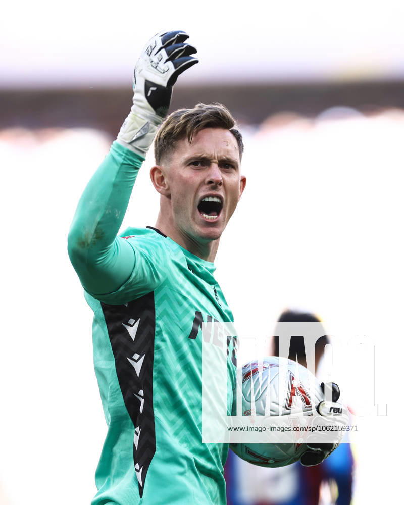 Crystal Palace v Manchester City 17 May 2025, London - FA Cup Final - Crystal Palace v Manchester City - Crystal Palace goalkeeper Dean Henderson celebrates saving a penalty - Photo: Jacques Feeney Offside. London UK