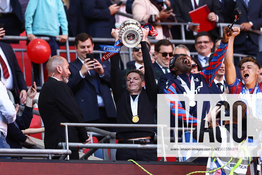 Crystal Palace v Manchester City 17 May 2025, London - FA Cup Final - Crystal Palace v Manchester City - Crystal Palace manager Oliver Glasner celebrates with the FA Cup - Photo: Jacques Feeney Offside. London UK