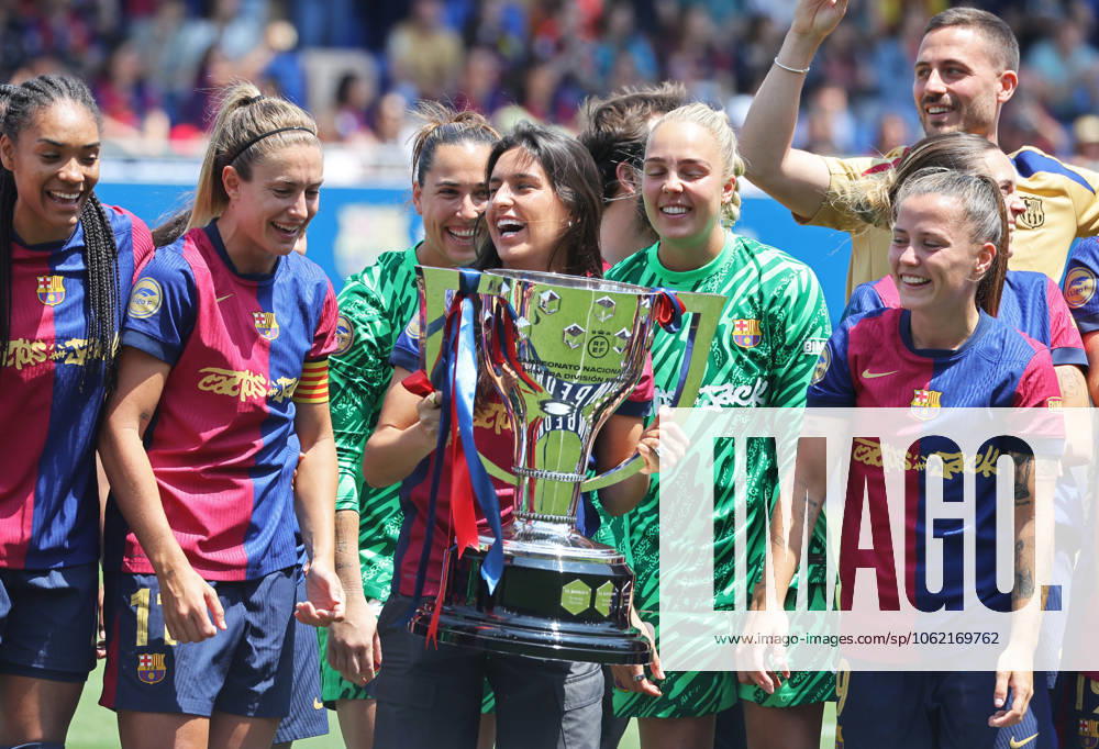 FC Barcelona, Barca Femeni v Athletic Club Femenino - Liga F The FC Barcelona Femeni players celebrate their Liga F title at the end of the match between FC Barcelona Femeni and Athletic Club Femenino, corresponding to week 30 of the Liga F, played at the Johan Cruyff Stadium in Barcelona, Spain, on May 18, 2025. Barcelona Barcelona Spain