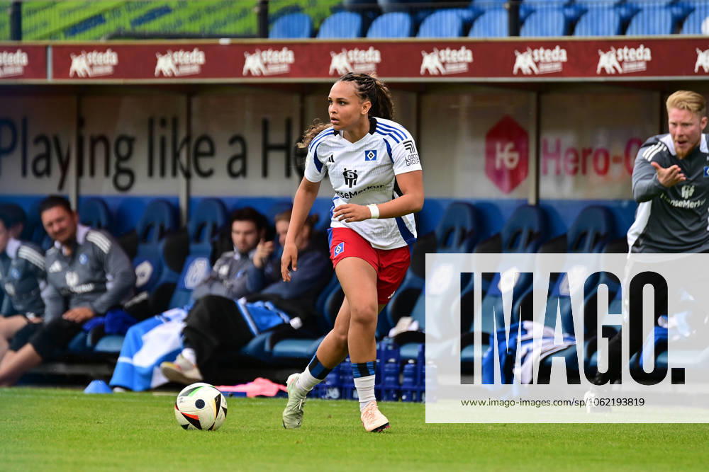 Fußball I Frauen I Saison 2024-2025 I 2. Bundesliga I 26. Spieltag I SV Meppen - Hamburger SV I 18.05.2025 Nahaufnahme, Einzelfoto, Freisteller, Portrait, Porträt, Einzelbild, Einzelfoto, Körper: Lisa Baum (11, Hamburger SV) Meppen Hänsch-Arena Niedersachsen Deutschland